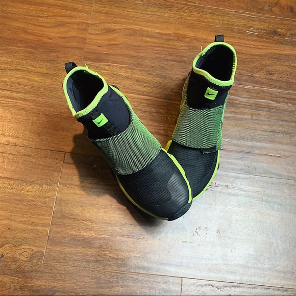 Mens Nike athletic shoes size 6 - Picture 3 of 6